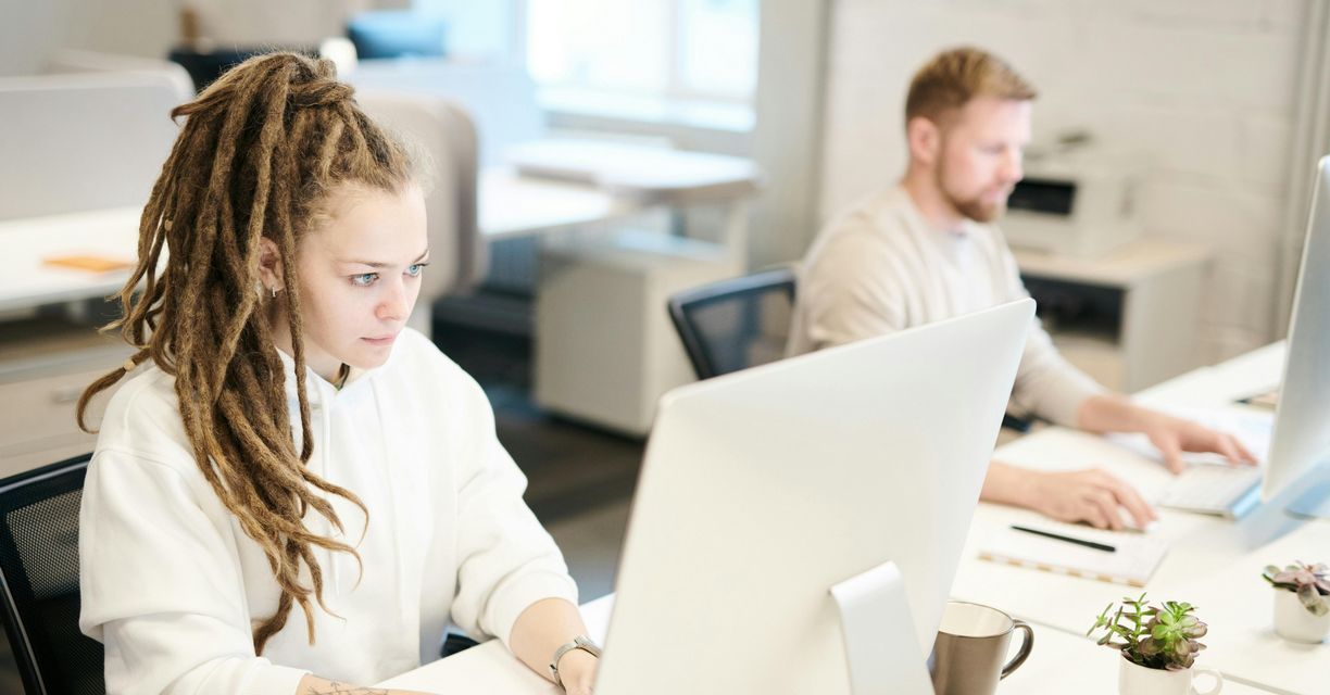 Работа и карьера