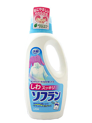 Кондиционер для белья Lion Soflan Разглаживающий флакон 650 мл