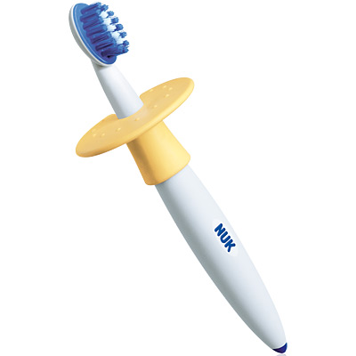 Зубная щетка детская Nuk обучающая с защитным кольцом с 12 мес