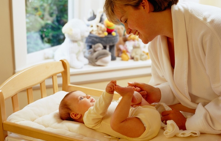 Как часто следует менять подгузник