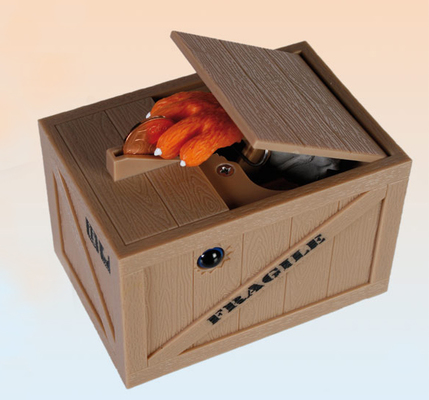 8826 Копилка «Чудовище в коробке»