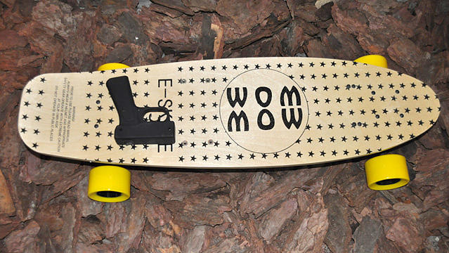 WOM-MOW Электроскейт уличный "WOM-MOW" 400W (зеленый)