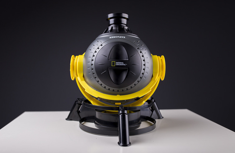 ED032-001  Проектор Исследователь