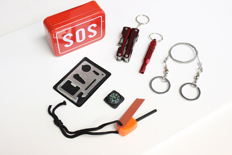 sk001 Набор выживания "SOS"